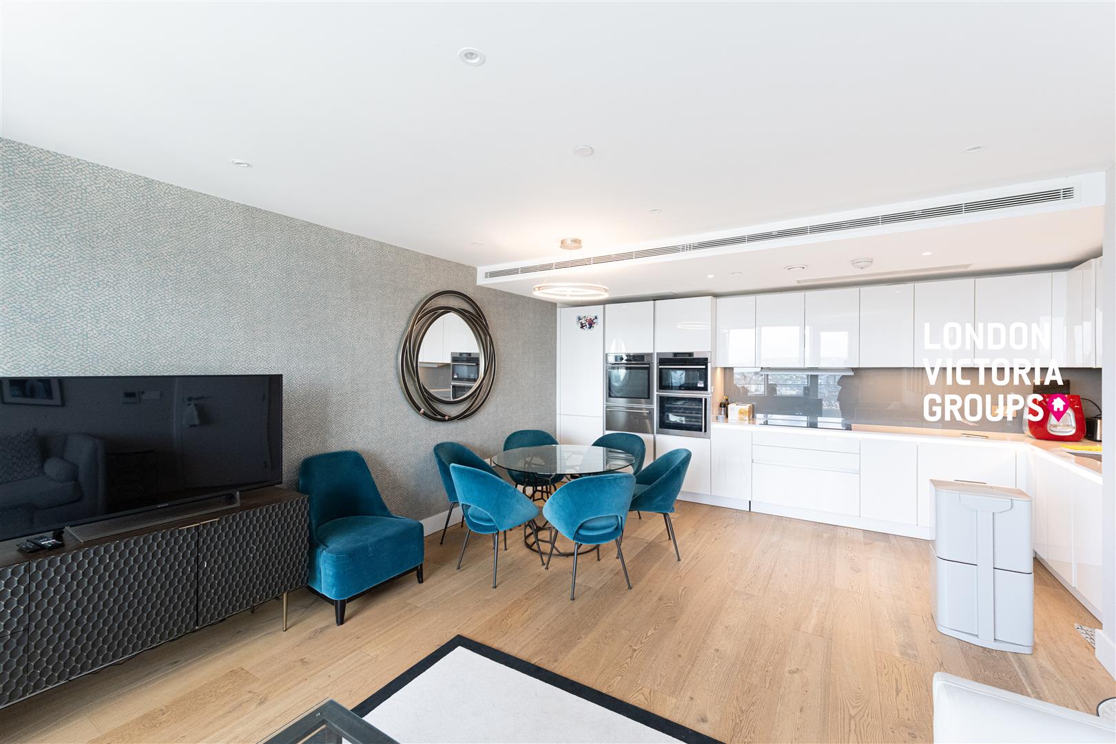 3 bed property in Lombard Wharf, 12 Lombard Road, London